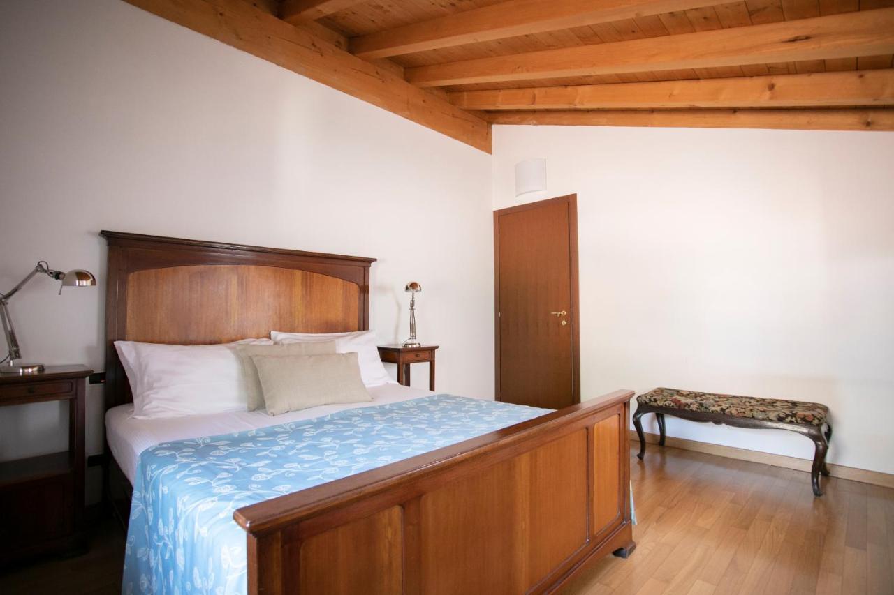 Iseolakerental - Casa Del Pescatore Riva di Solto Zewnętrze zdjęcie