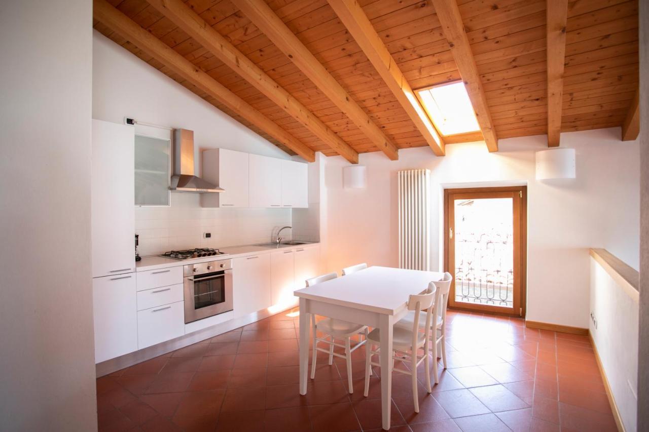 Iseolakerental - Casa Del Pescatore Riva di Solto Zewnętrze zdjęcie
