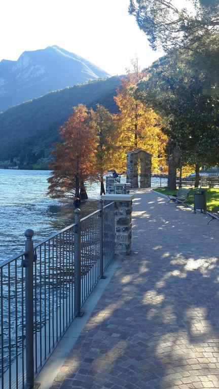 Iseolakerental - Casa Del Pescatore Riva di Solto Pokój zdjęcie